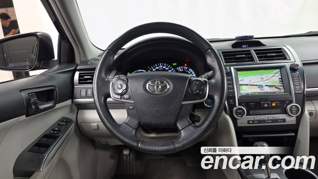 Toyota Camry 2012 — photo 13