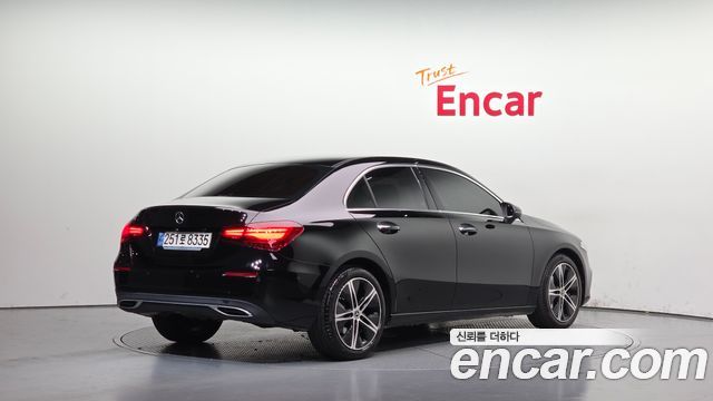 Mercedes-Benz A-Class 2025 — photo 2