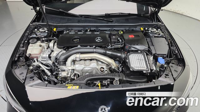 Mercedes-Benz A-Class 2025 — photo 6