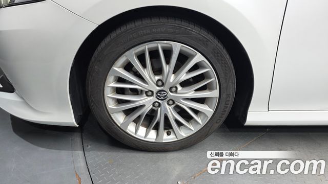 Toyota Camry 2018 — photo 5