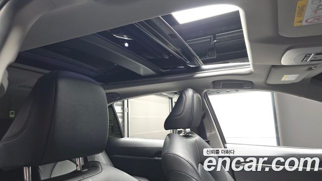 Toyota Camry 2018 — photo 18