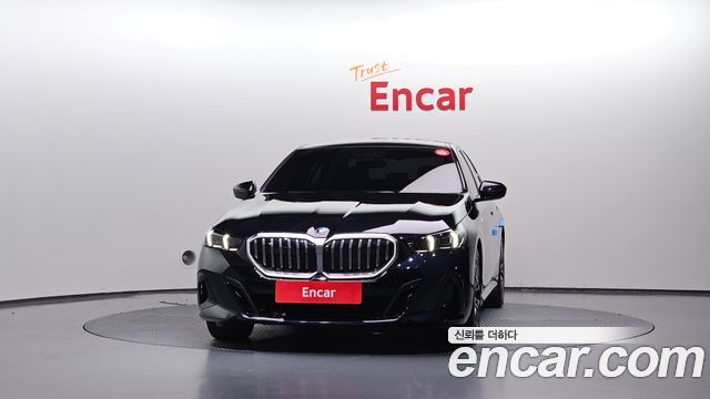 BMW 5-Series 2024 — photo 3