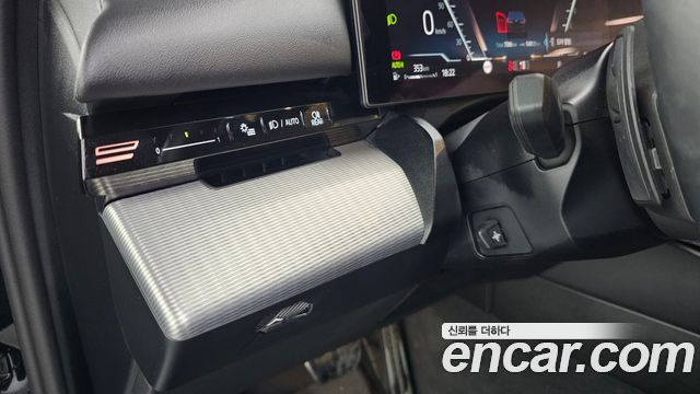 BMW 5-Series 2024 — photo 19