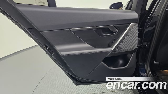 BMW 5-Series 2024 — photo 15