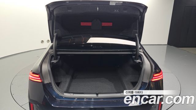 BMW 5-Series 2024 — photo 28