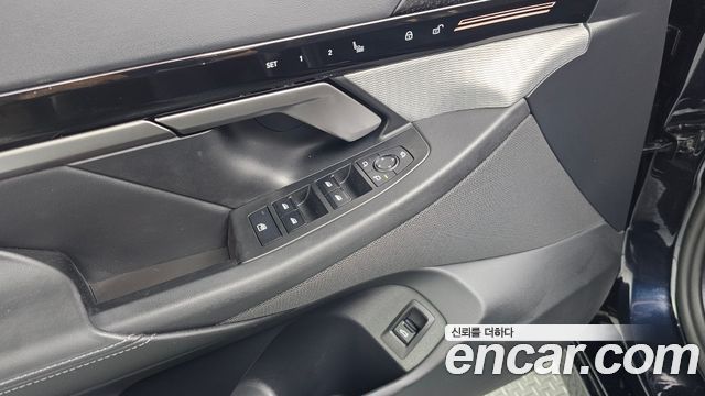 BMW 5-Series 2024 — photo 29