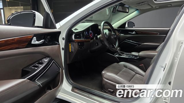 Kia K7 2016 — photo 10
