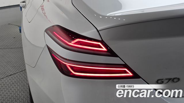 Genesis G70 2021 — photo 9
