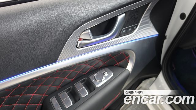 Genesis G70 2021 — photo 28
