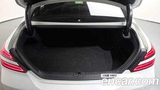 Genesis G70 2021 — photo 29