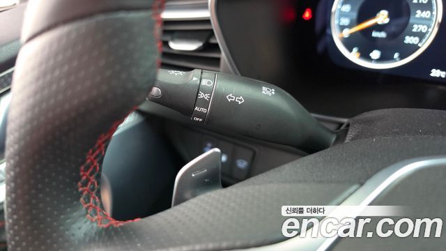 Genesis G70 2021 — photo 30