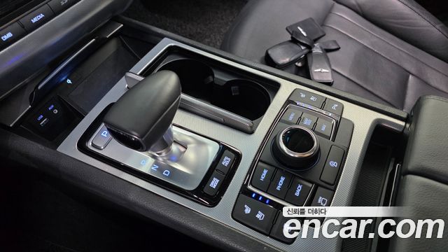 Genesis G80 2017 — photo 12