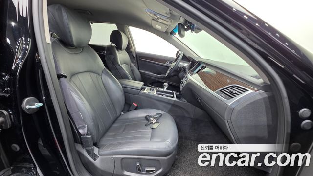 Genesis G80 2017 — photo 13