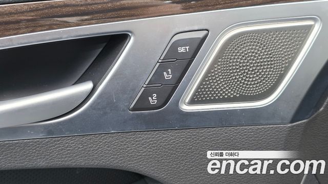 Genesis G80 2017 — photo 20