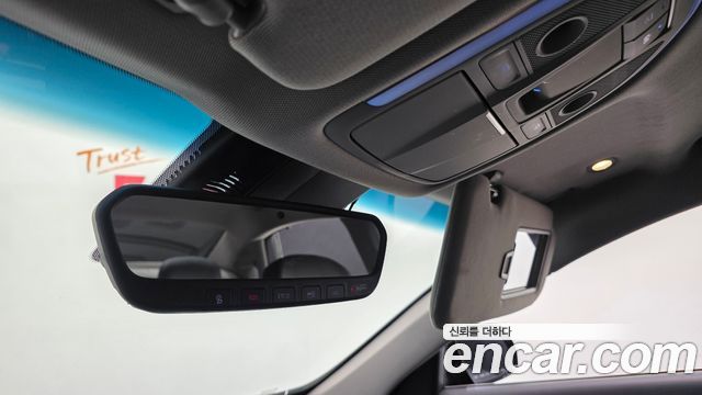 Genesis G80 2017 — photo 26