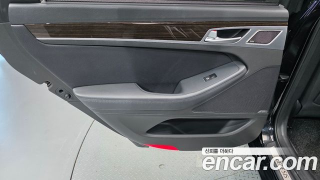 Genesis G80 2017 — photo 15