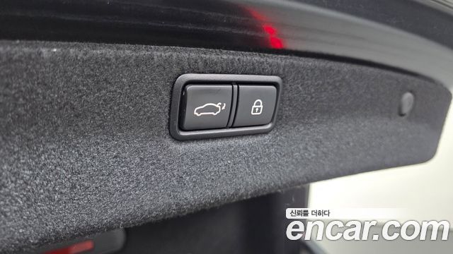 Genesis G80 2017 — photo 34