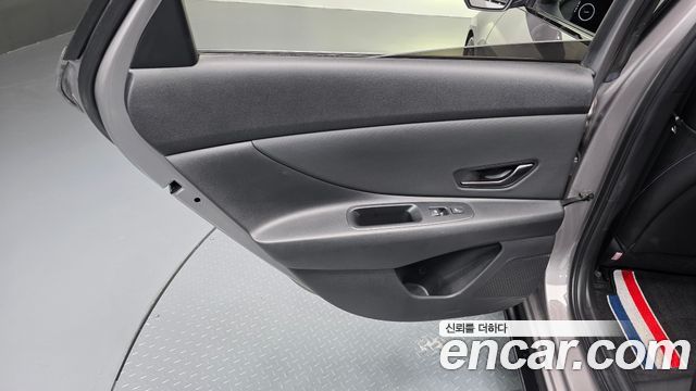 Hyundai AVANTE 2022 — photo 15