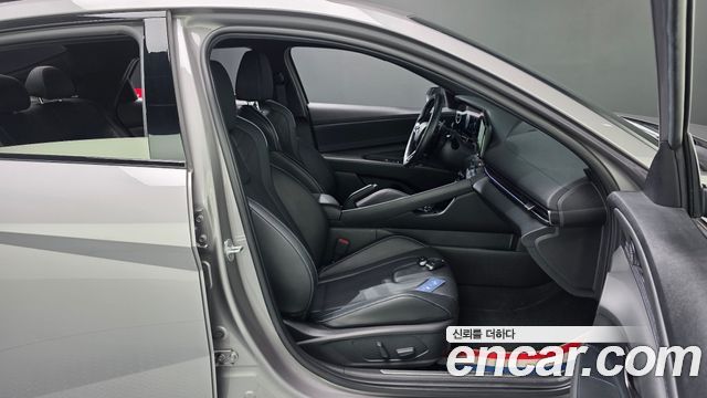 Hyundai AVANTE 2022 — photo 16