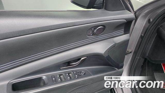Hyundai AVANTE 2022 — photo 27