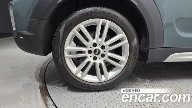 Mini Countryman 2021 — photo 5
