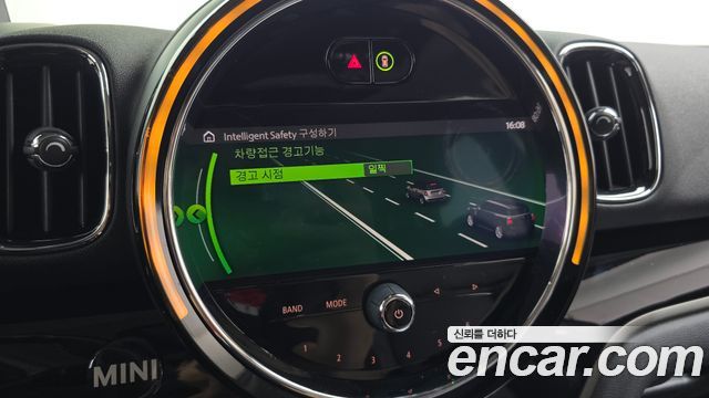 Mini Countryman 2021 — photo 21