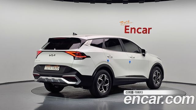 Kia Sportage 2022 — photo 2