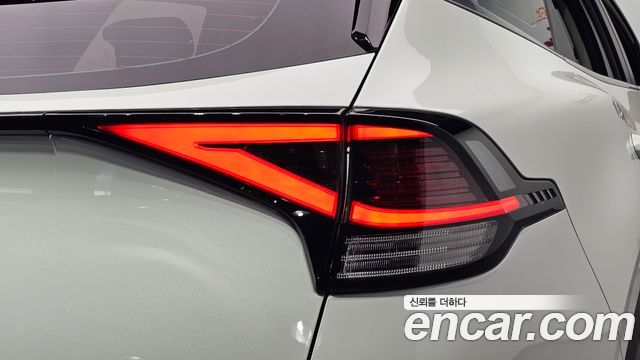 Kia Sportage 2022 — photo 9