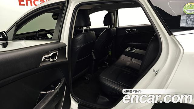 Kia Sportage 2022 — photo 16