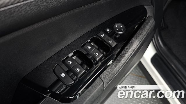 Kia Sportage 2022 — photo 28