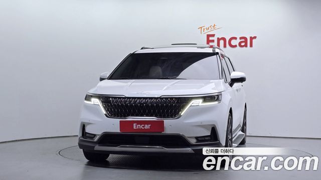 Kia Canival 2023 — photo 3