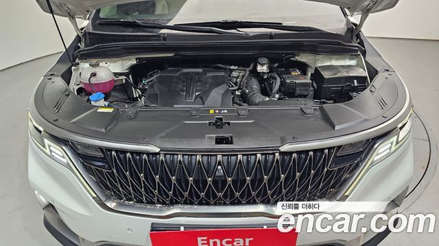 Kia Canival 2023 — photo 6