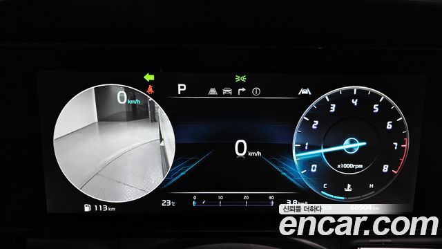 Kia Canival 2023 — photo 11