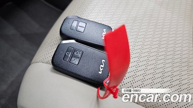 Kia Canival 2023 — photo 23