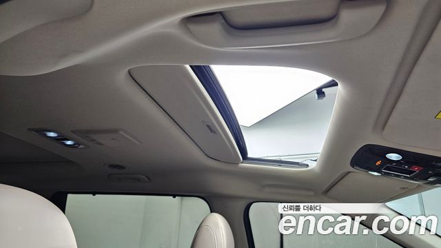 Kia Canival 2023 — photo 25