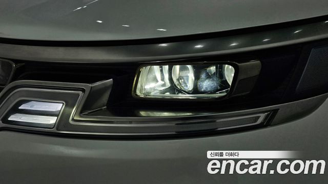 Kia Canival 2023 — photo 8