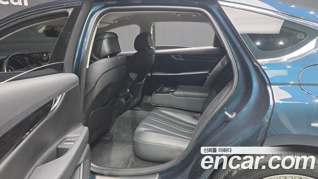 Genesis G80 2022 — photo 11