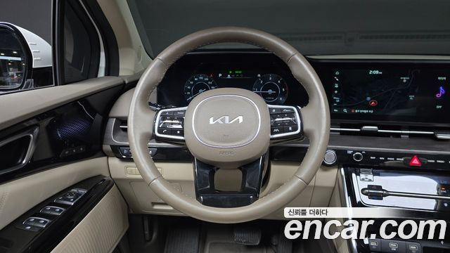 Kia Canival 2023 — photo 18