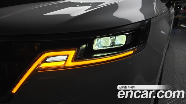 Kia Canival 2023 — photo 8