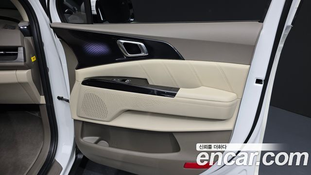 Kia Canival 2023 — photo 15