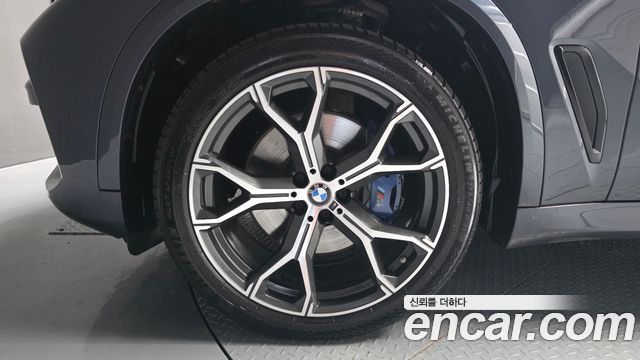 BMW X5 2022 — photo 5
