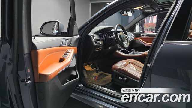 BMW X5 2022 — photo 13