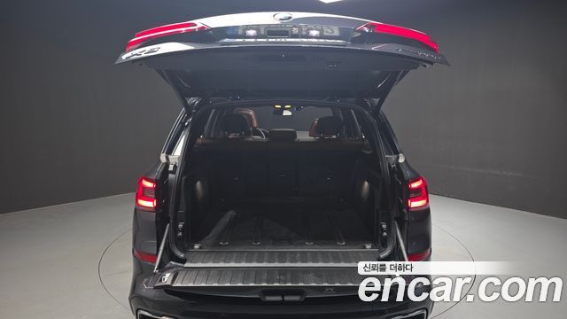 BMW X5 2022 — photo 25