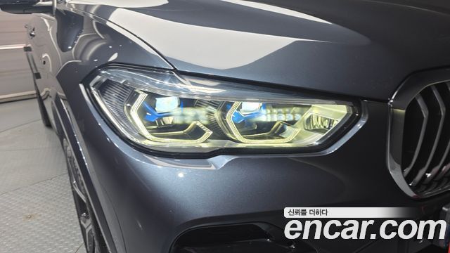 BMW X5 2022 — photo 8