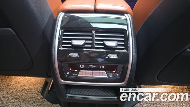 BMW X5 2022 — photo 34