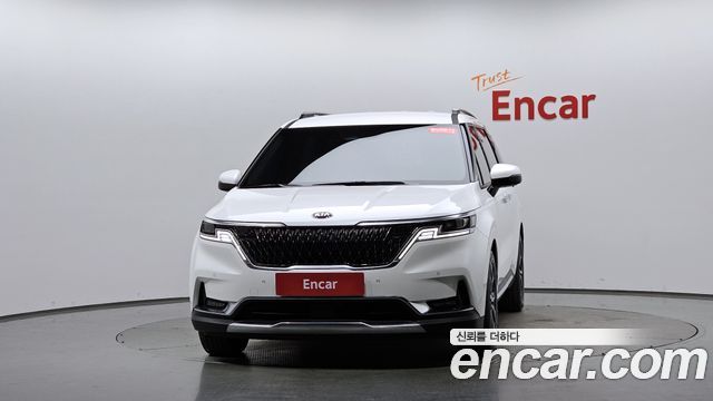 Kia Canival 2021 — photo 3