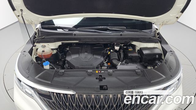 Kia Canival 2021 — photo 6