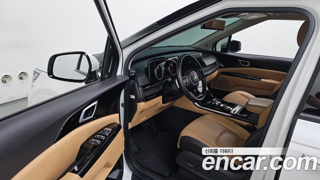 Kia Canival 2021 — photo 13