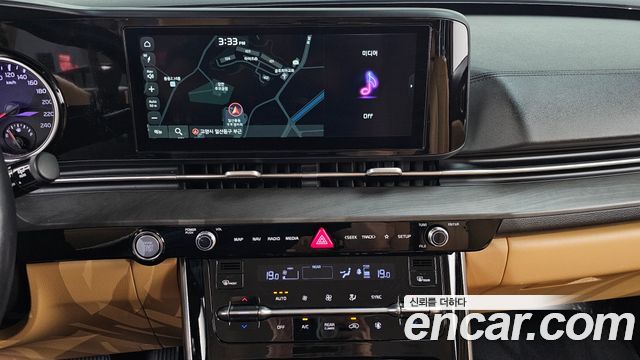 Kia Canival 2021 — photo 20