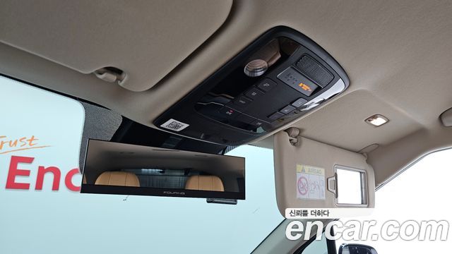 Kia Canival 2021 — photo 24
